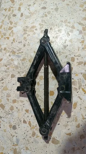 جك بنجر سيارات كوريا