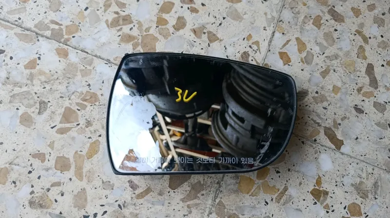 زجاجه مرايه ازيرا 16-11 - الجام والمرايا - هيونداي أزيرا