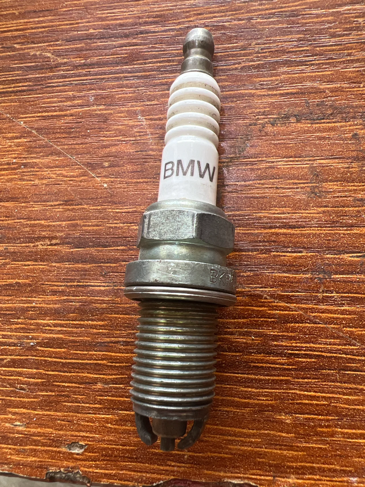 بلكات بي ام 4 سلندر مسكر NGK اصلي مخصص لل bmw